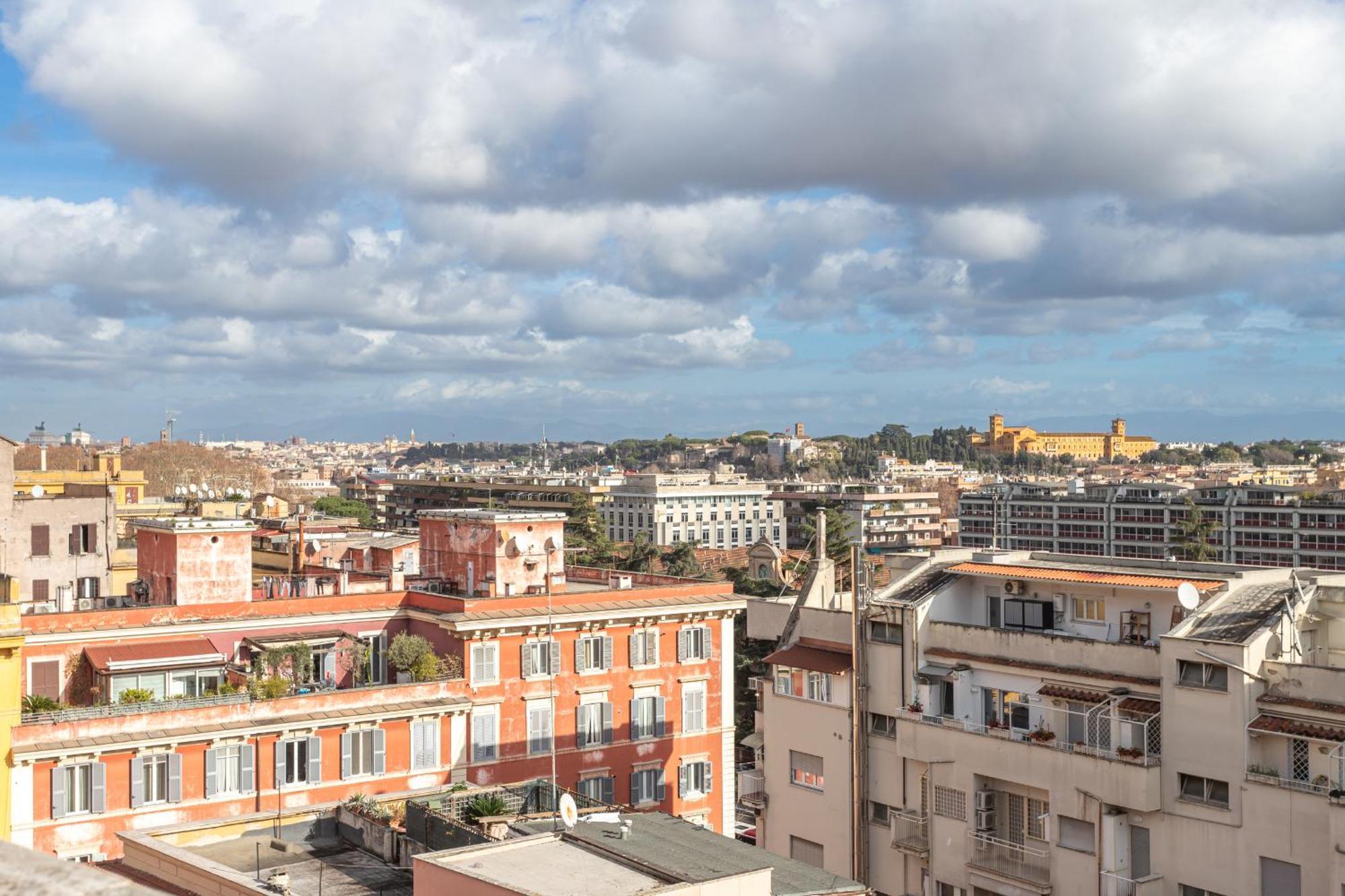 Viola Penthouse With Rome Panoramic View Apartment ภายนอก รูปภาพ
